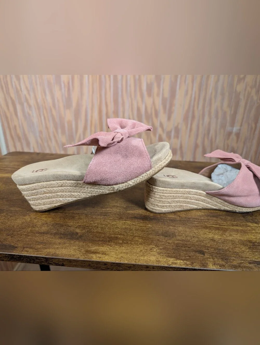 UGG Women’s Size 9.5 Dusty Rose Pink Suede Bow Jaycee Wedge Slides